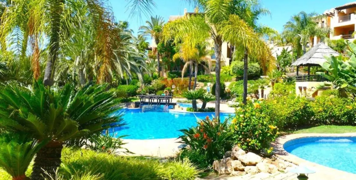 Long-term rent of penthouse duplex in Atalaya 47