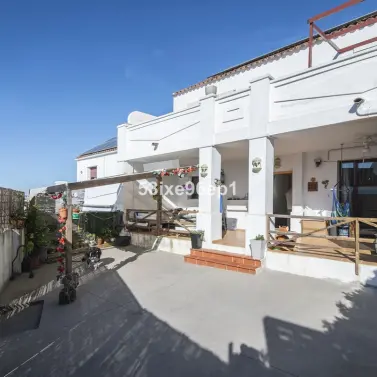 Sale of townhouse in Doña Julia