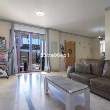 Sale of townhouse in Doña Julia