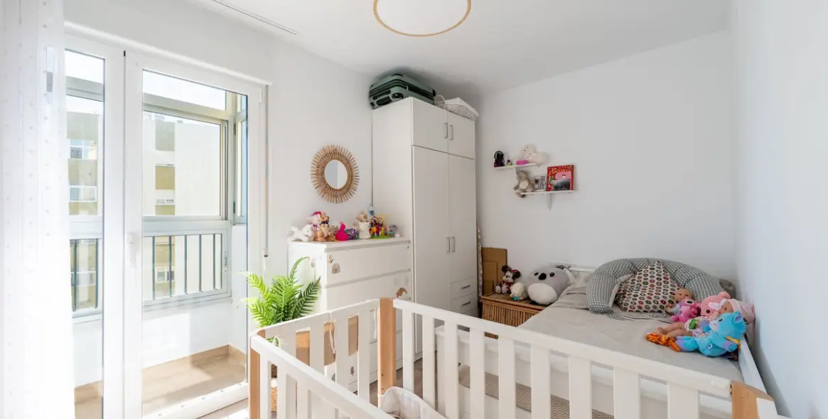 Sale of middle floor apartment in Fuengirola 18