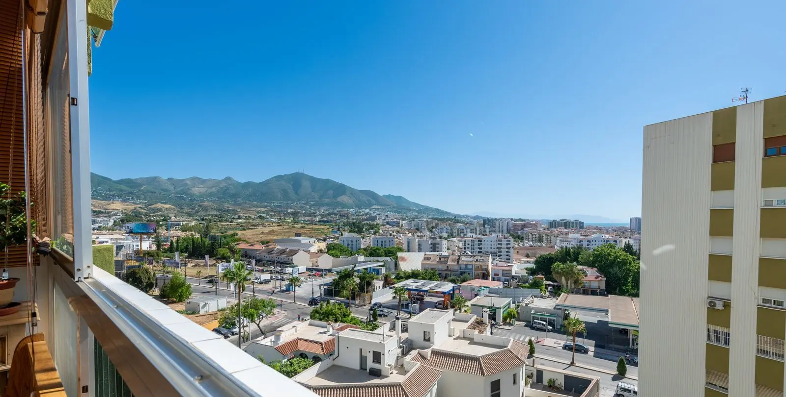 Продажа апартаментов на среднем этаже в Fuengirola 1