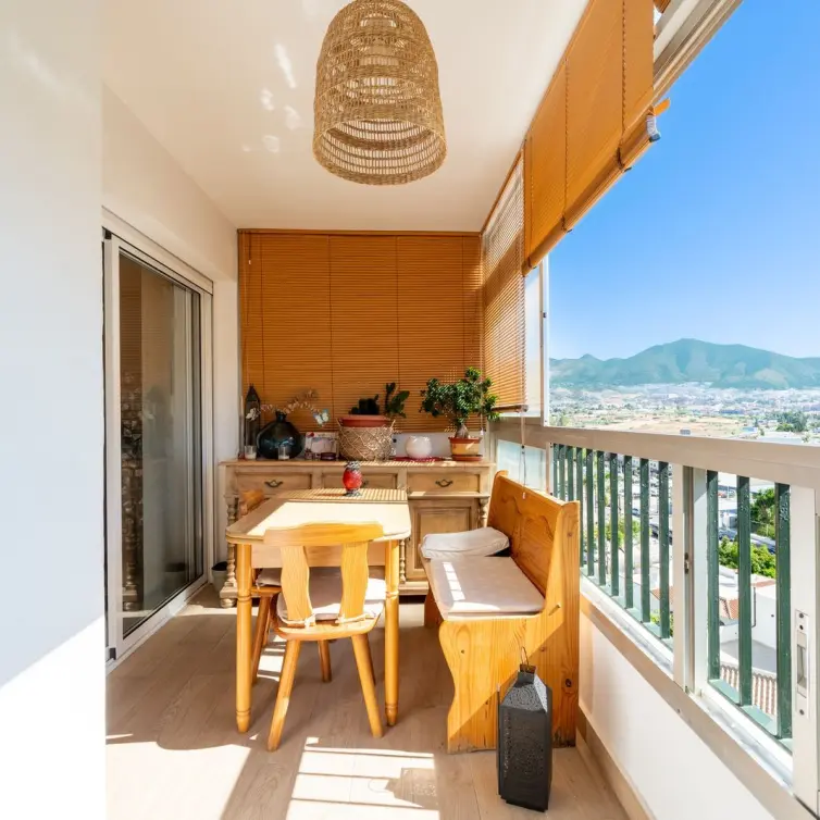 Venta de apartamento en planta media en Fuengirola