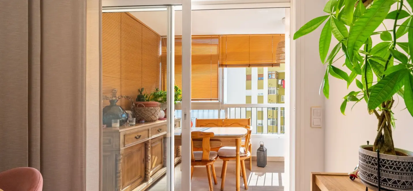 Venta de apartamento en planta media en Fuengirola 2