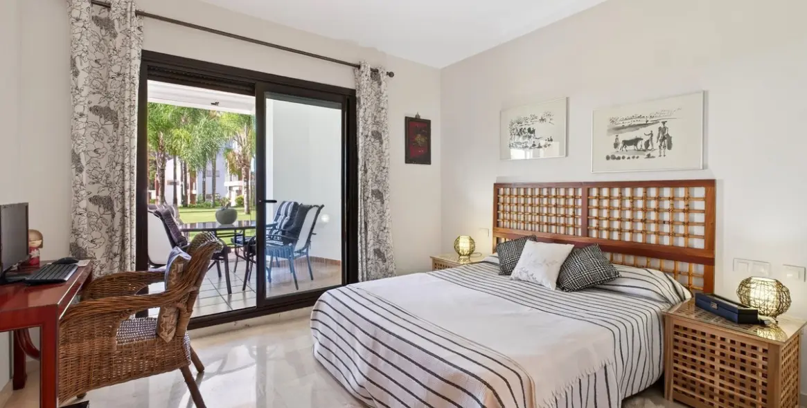 Продажа апартаментов на первом этаже в Estepona 19