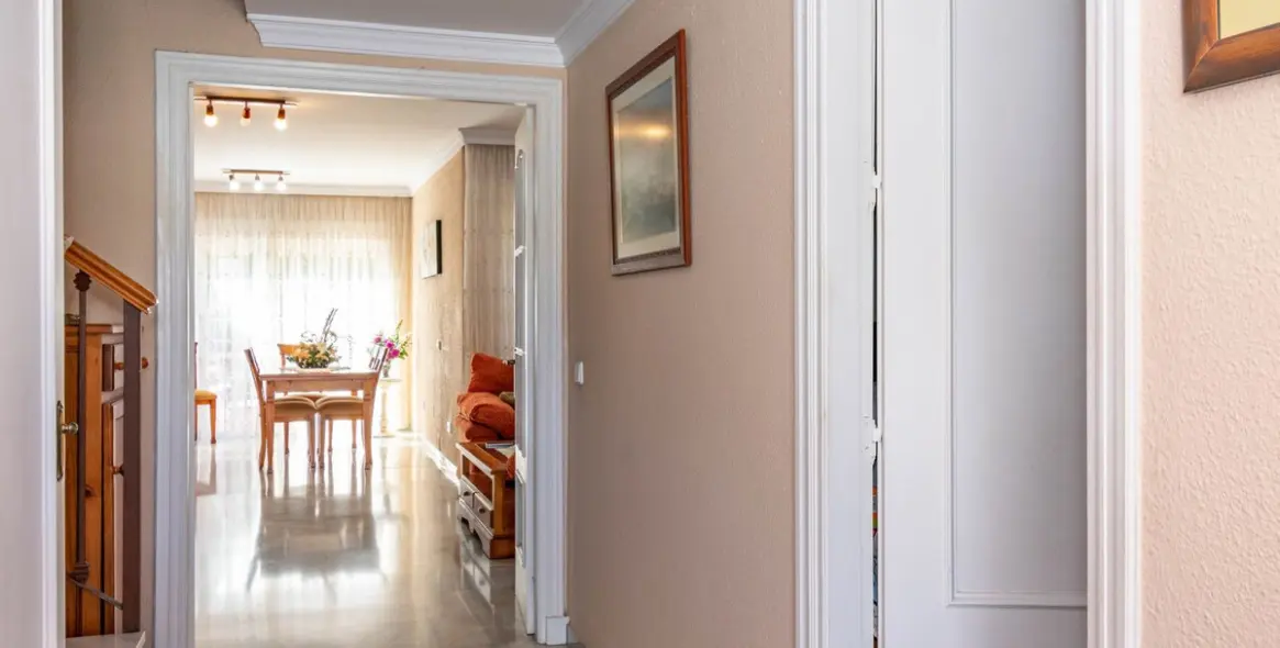 Sale of townhouse in Estepona 4