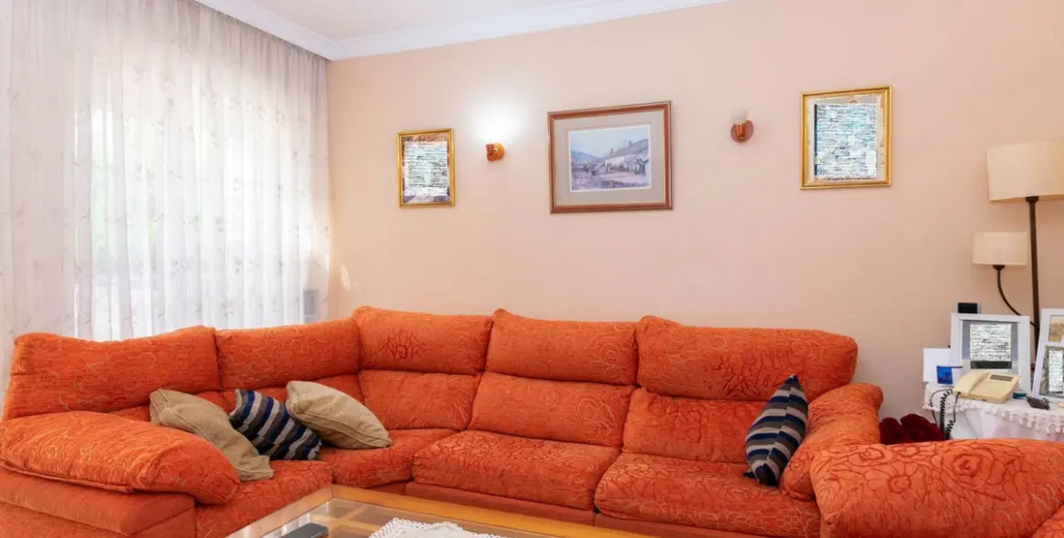 Sale of townhouse in Estepona 10