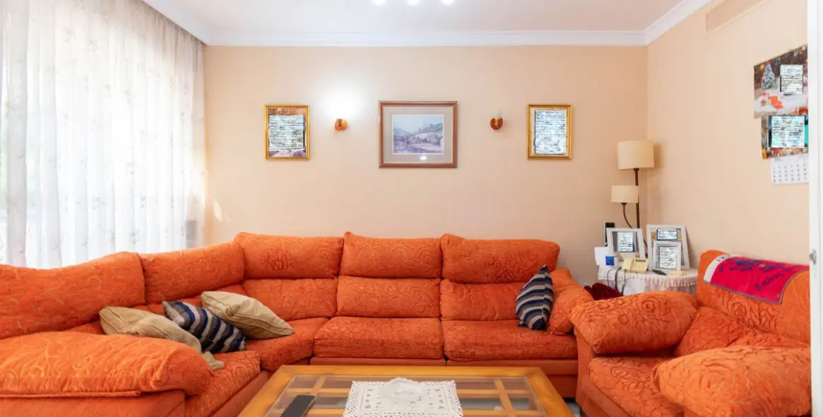 Sale of townhouse in Estepona 11