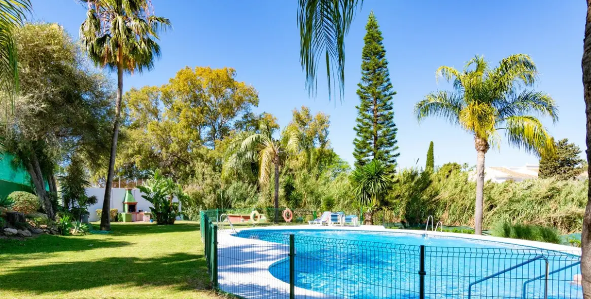 Sale of townhouse in Estepona 32