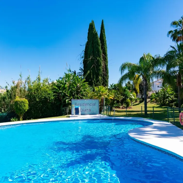Sale of townhouse in Estepona