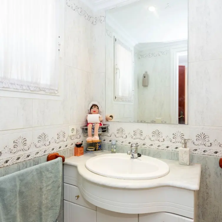 Sale of townhouse in Estepona