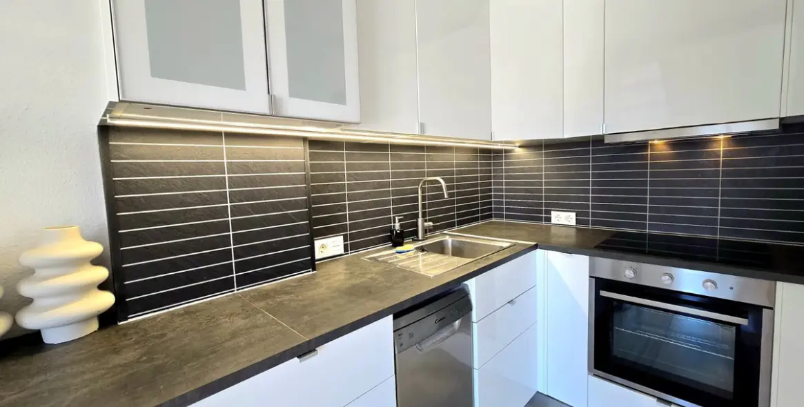 Sale of penthouse duplex in The Golden Mile 5