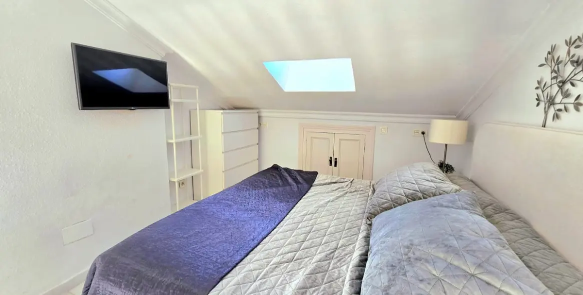 Sale of penthouse duplex in The Golden Mile 10