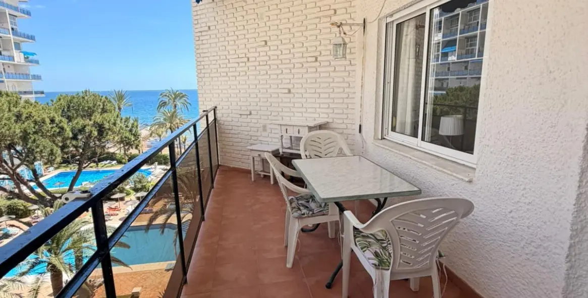 Sale of middle floor apartment in Marbella 10