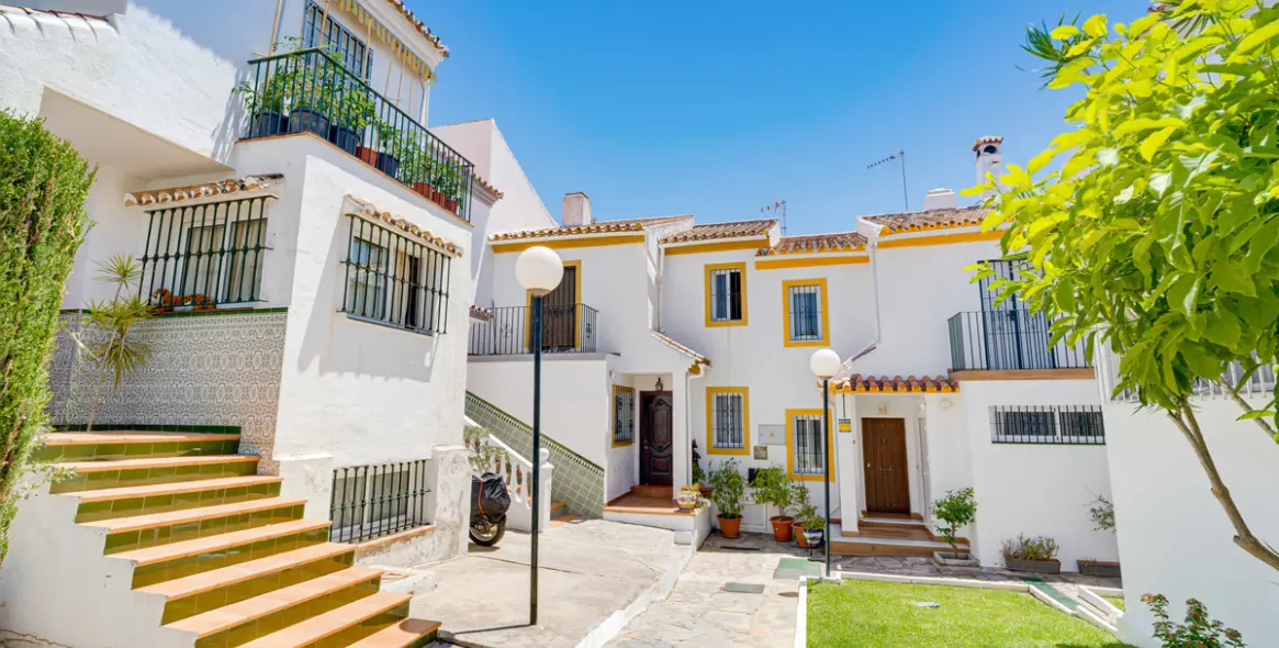 Продажа таунхауса в Estepona 11