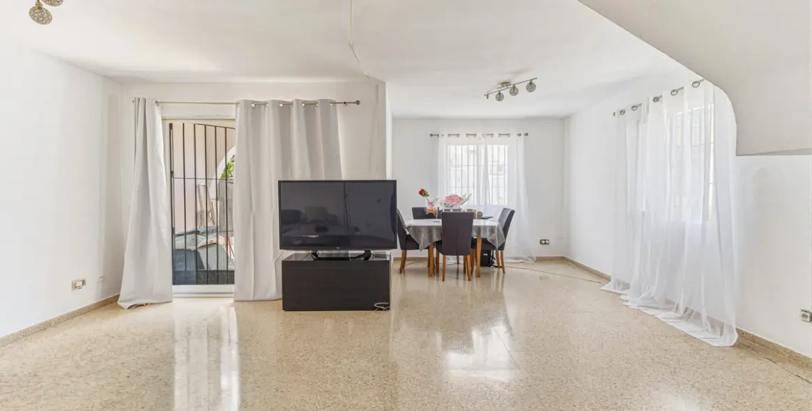 Продажа таунхауса в Estepona 14