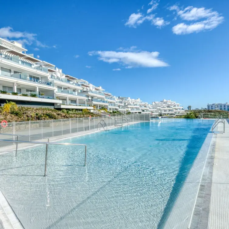 Venta de apartamento en planta baja en Estepona