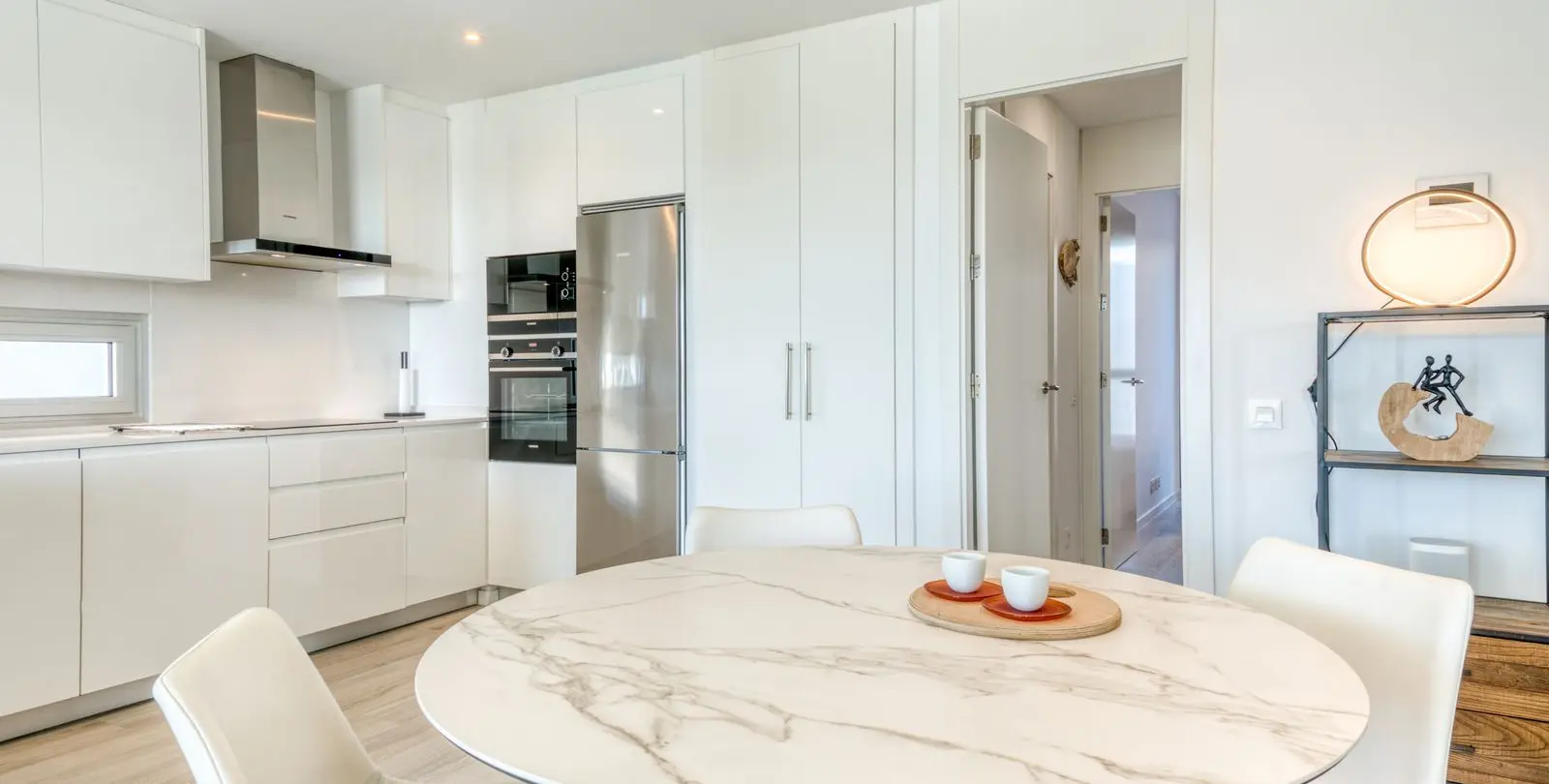 Sale of ground floor apartment in Estepona 12