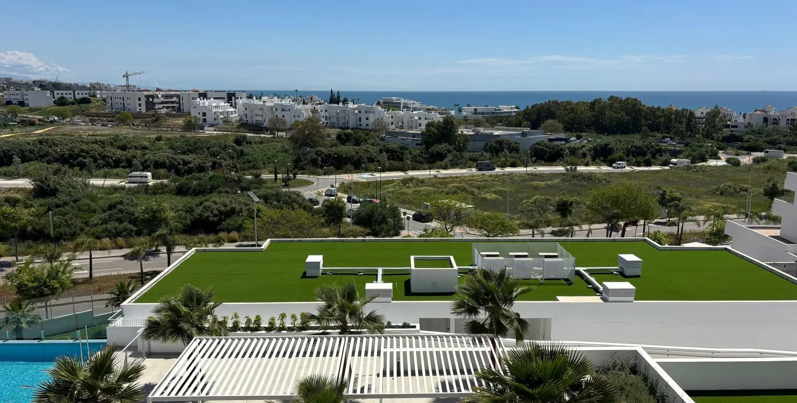 Продажа апартаментов на среднем этаже в Estepona 2