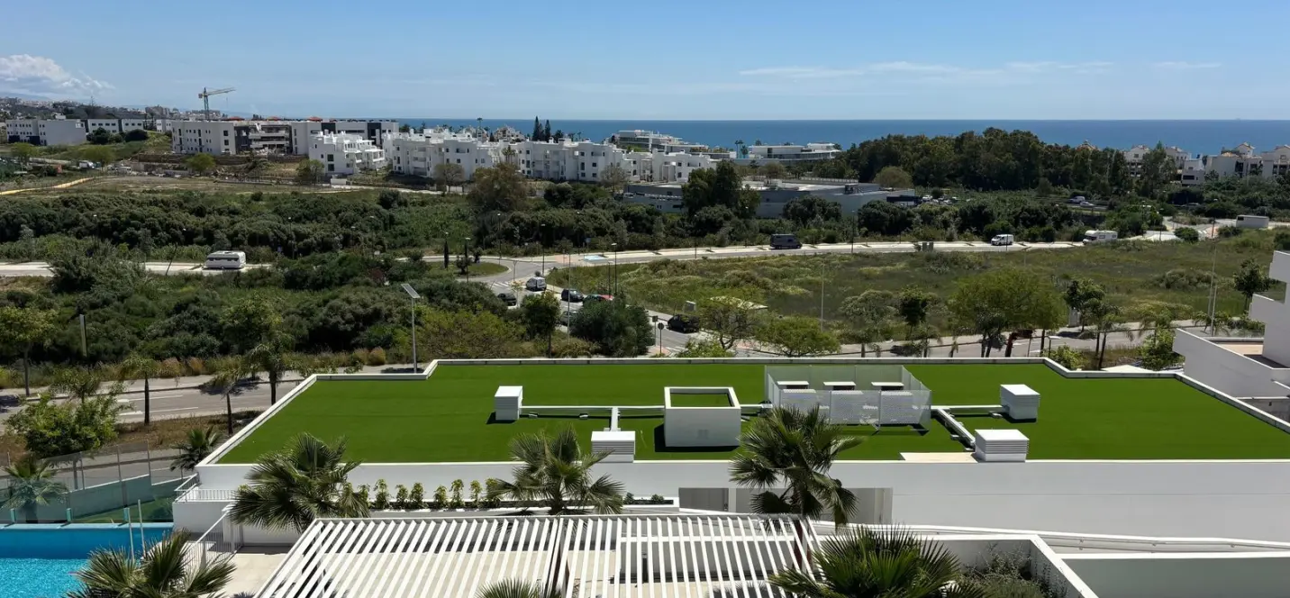 Продажа апартаментов на среднем этаже в Estepona 1