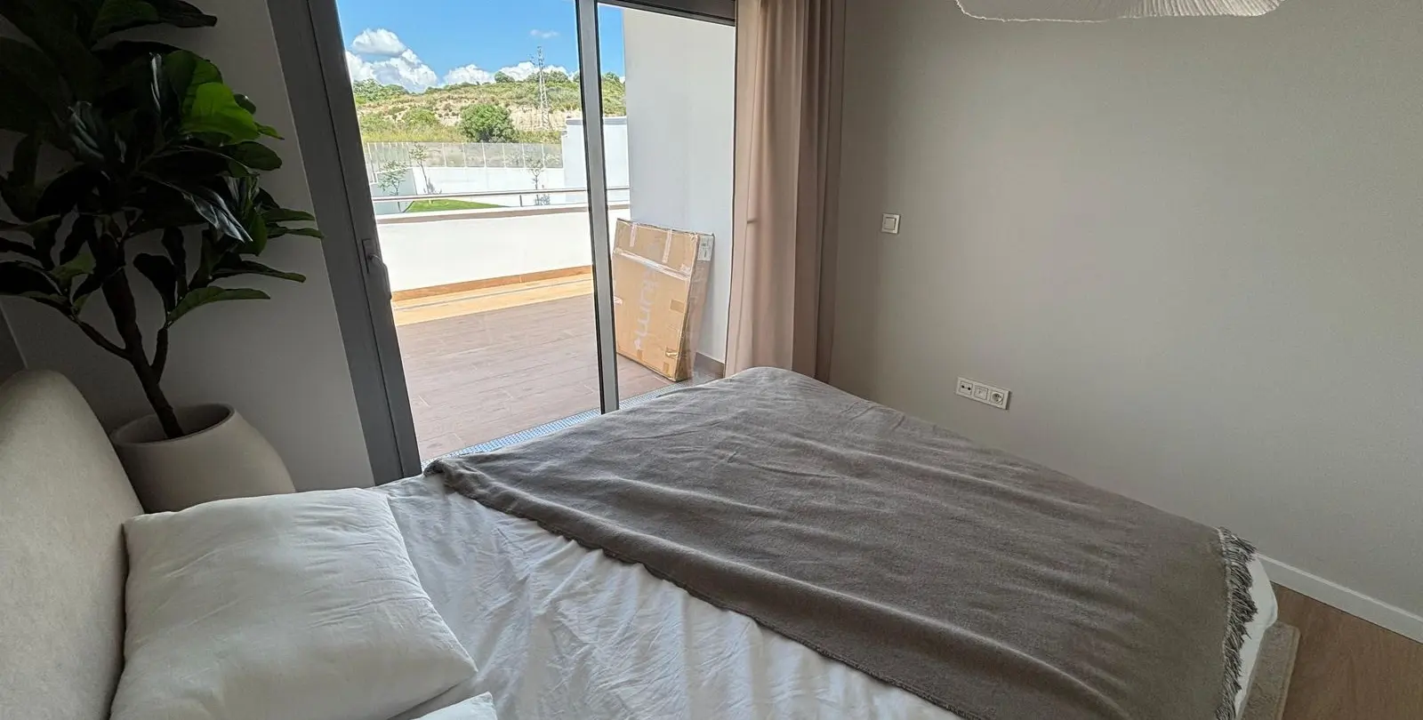 Продажа апартаментов на среднем этаже в Estepona 16