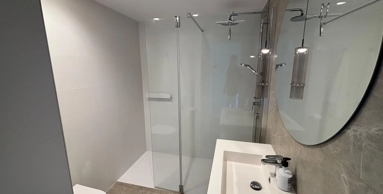 Продажа апартаментов на среднем этаже в Estepona 19