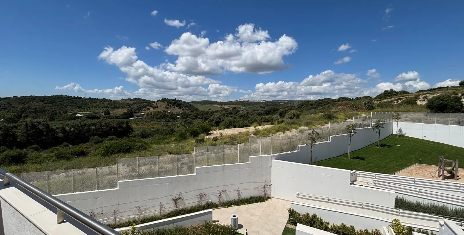 Продажа апартаментов на среднем этаже в Estepona 22