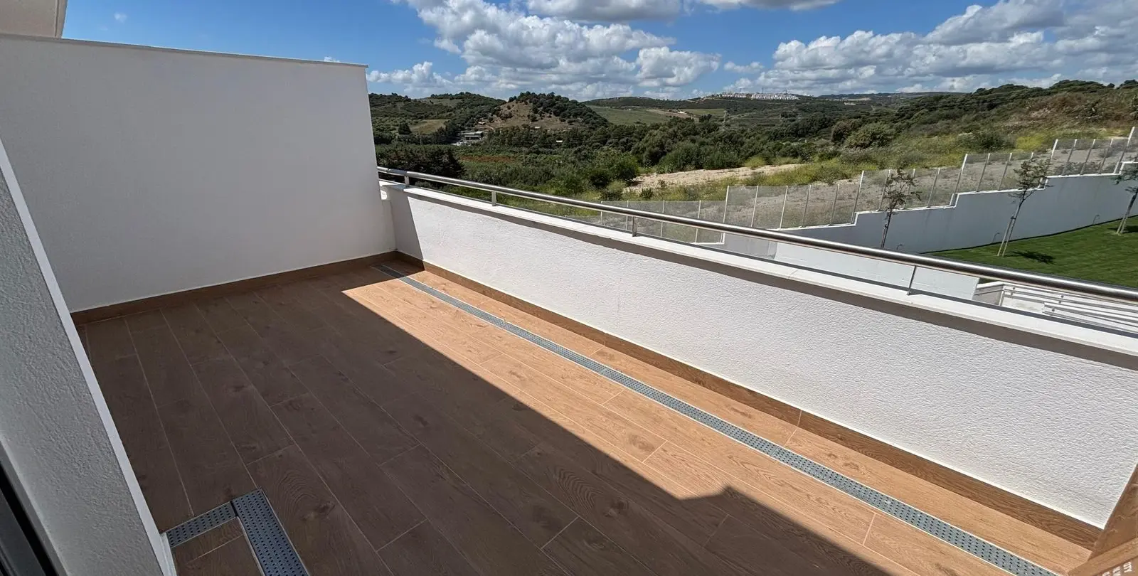 Продажа апартаментов на среднем этаже в Estepona 24