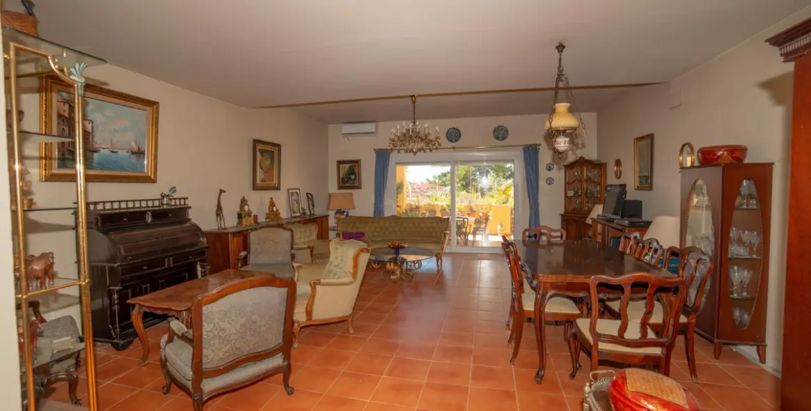 Продажа таунхауса в Guadalmansa 10
