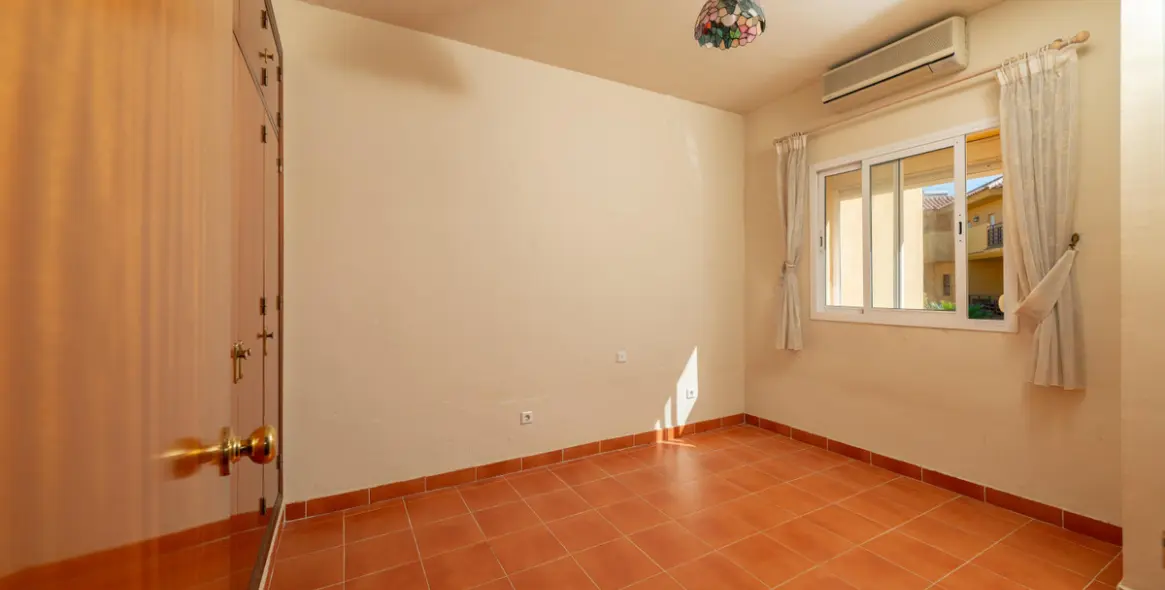 Продажа таунхауса в Guadalmansa 19