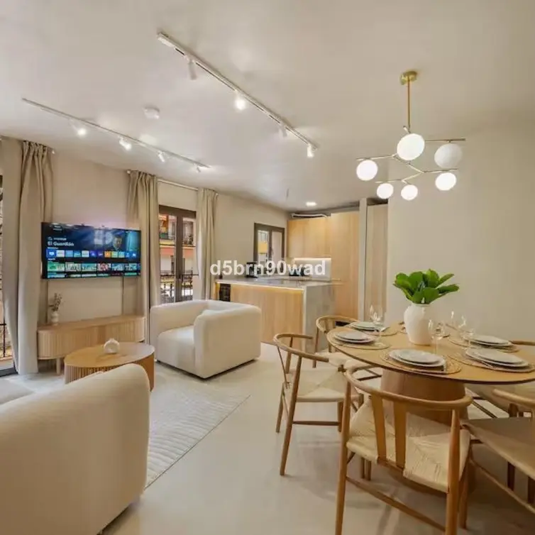 Venta de apartamento en planta media en Marbella