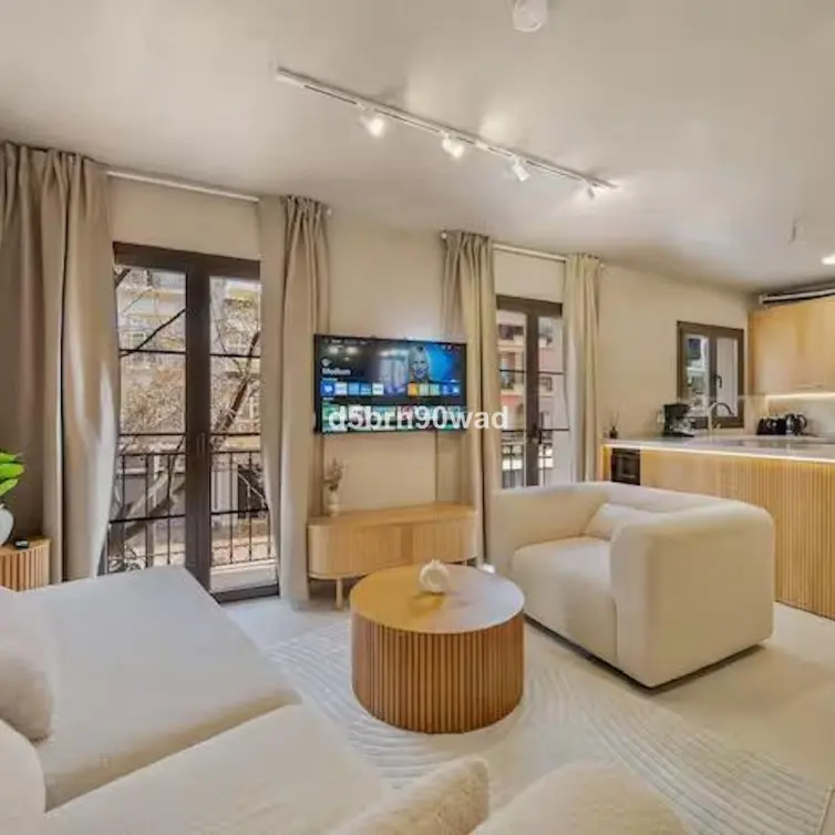 Venta de apartamento en planta media en Marbella