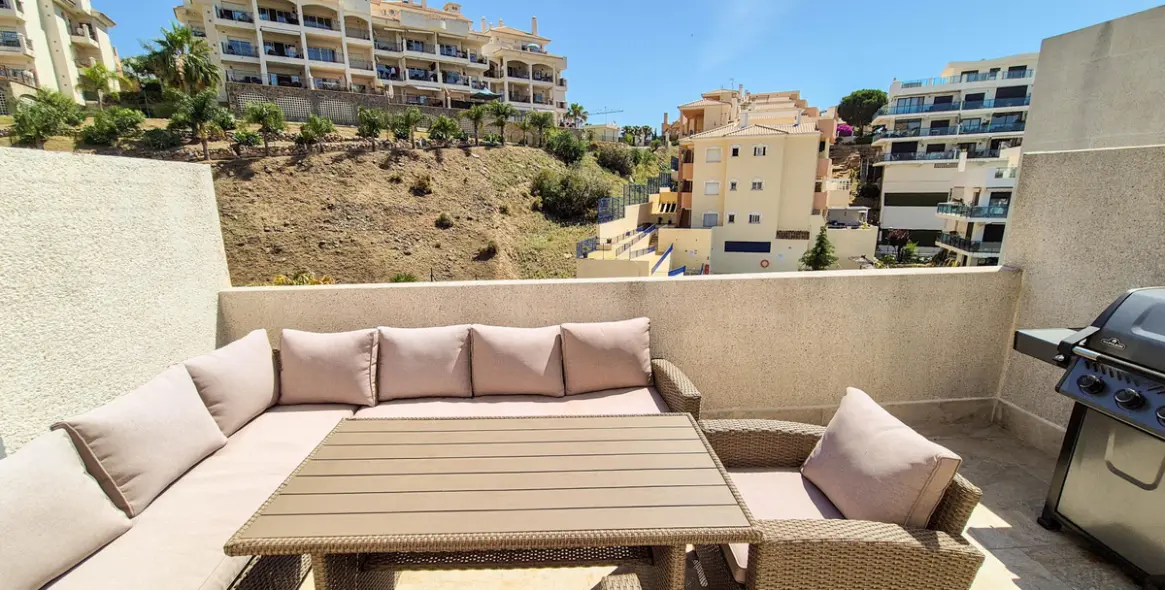 Sale of penthouse in Riviera del Sol 21