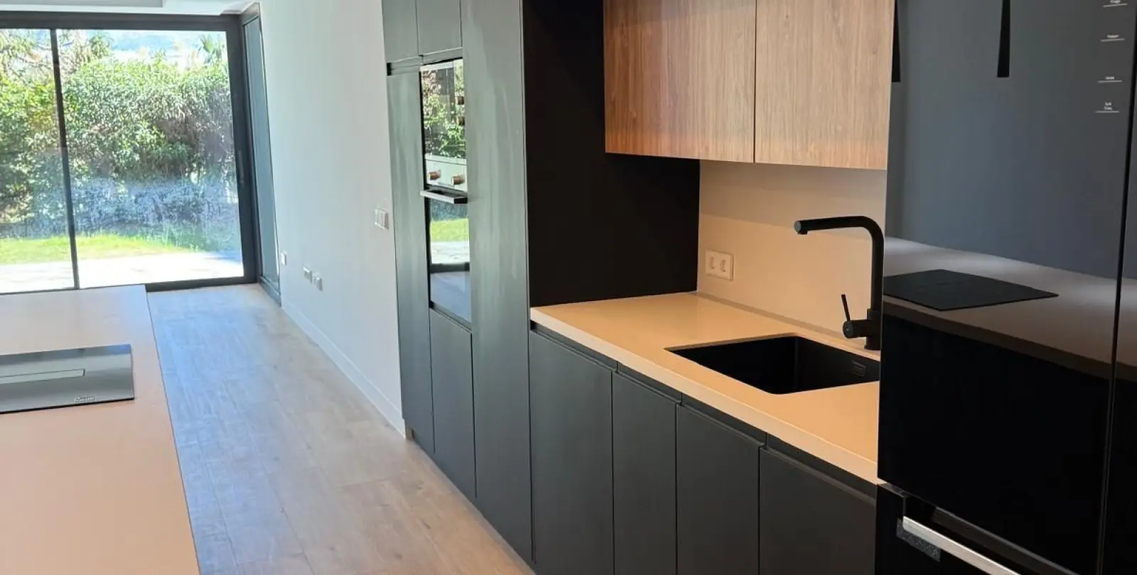 Venta de apartamento en planta baja en Nueva Andalucía 4