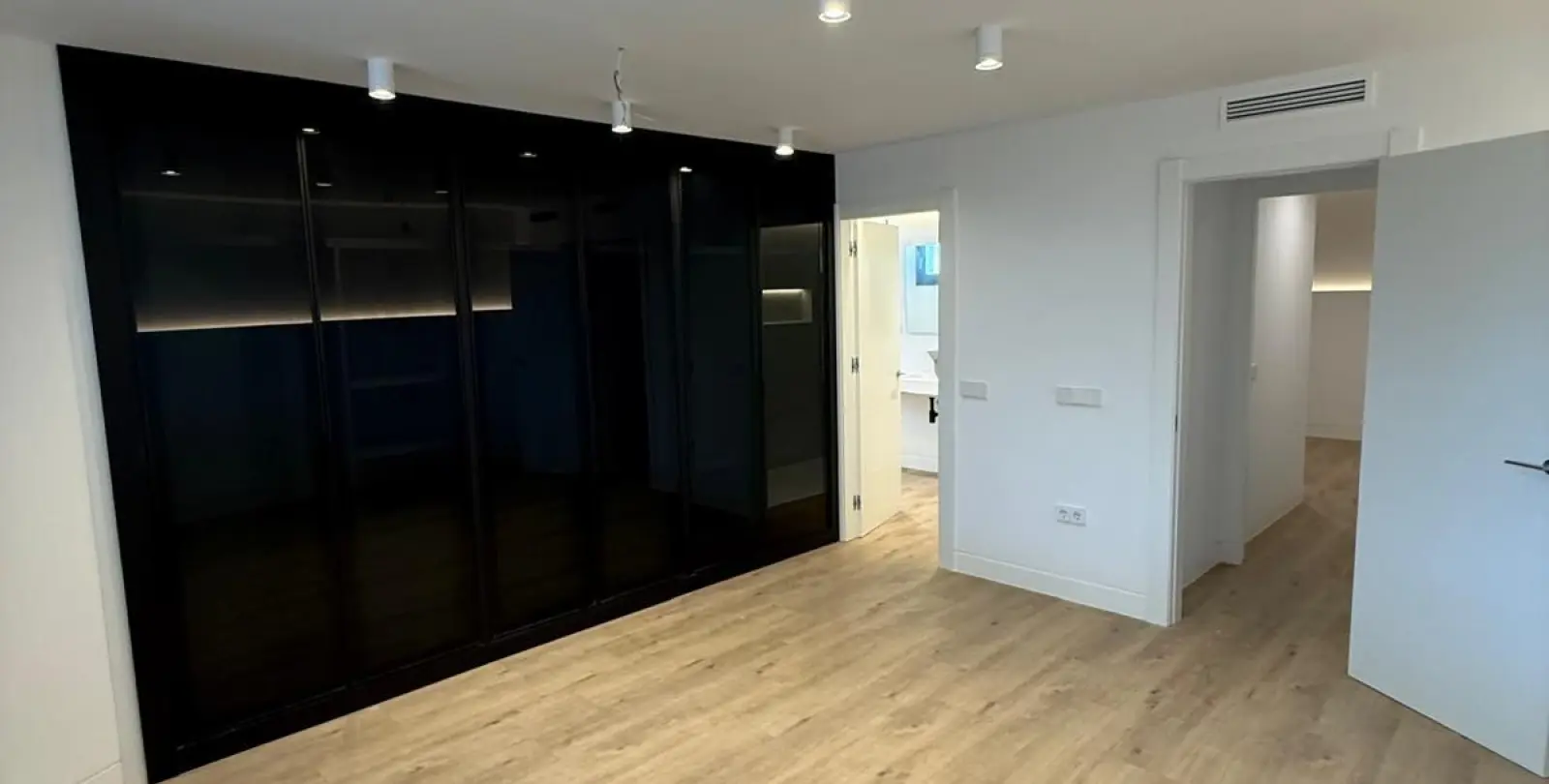 Venta de apartamento en planta baja en Nueva Andalucía 6