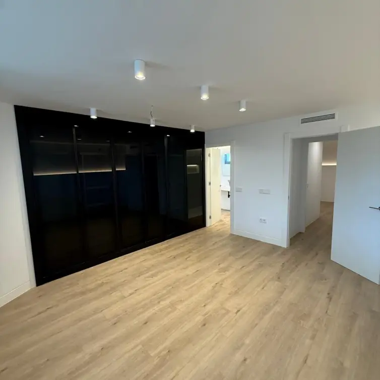 Sale of ground floor apartment in Nueva Andalucía