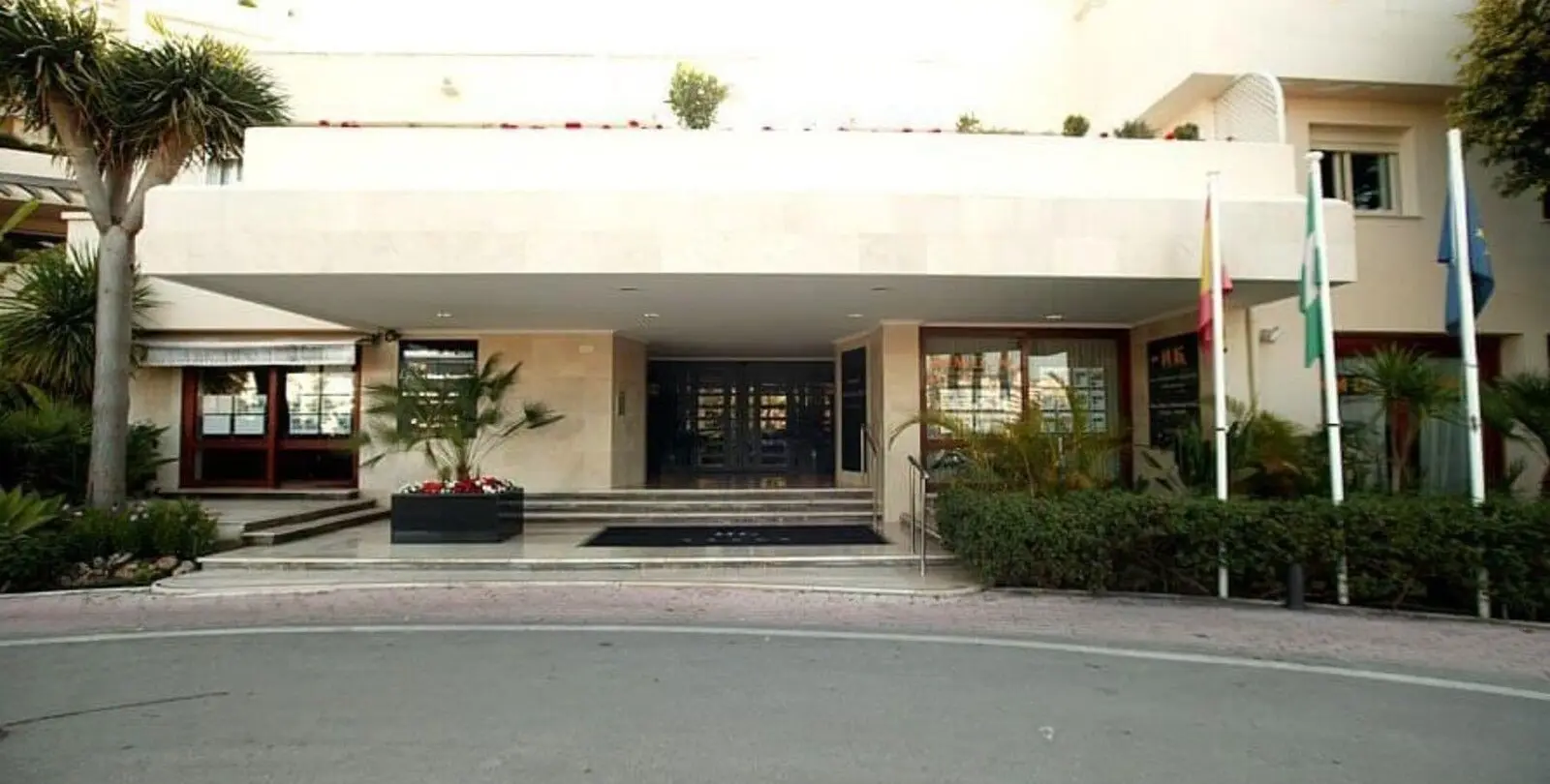 Venta de apartamento en planta baja en Nueva Andalucía 27