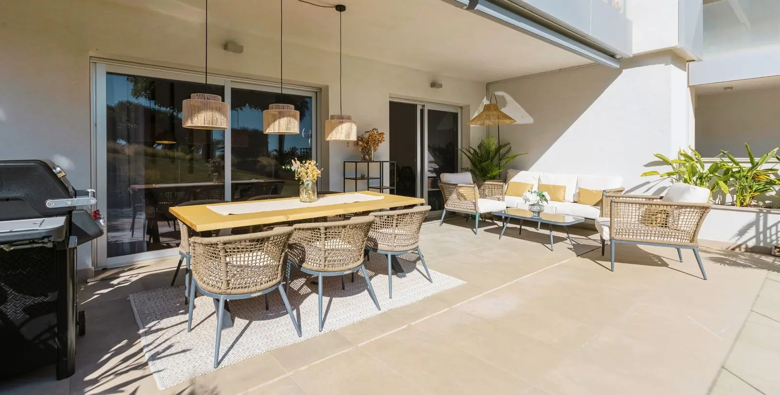Продажа апартаментов на первом этаже в Mijas Costa 6