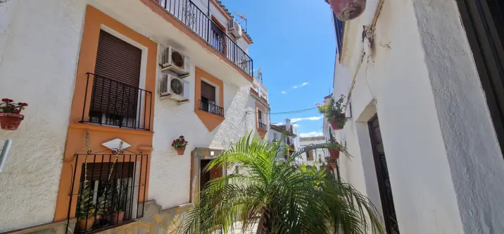 Продажа таунхауса в Estepona 0