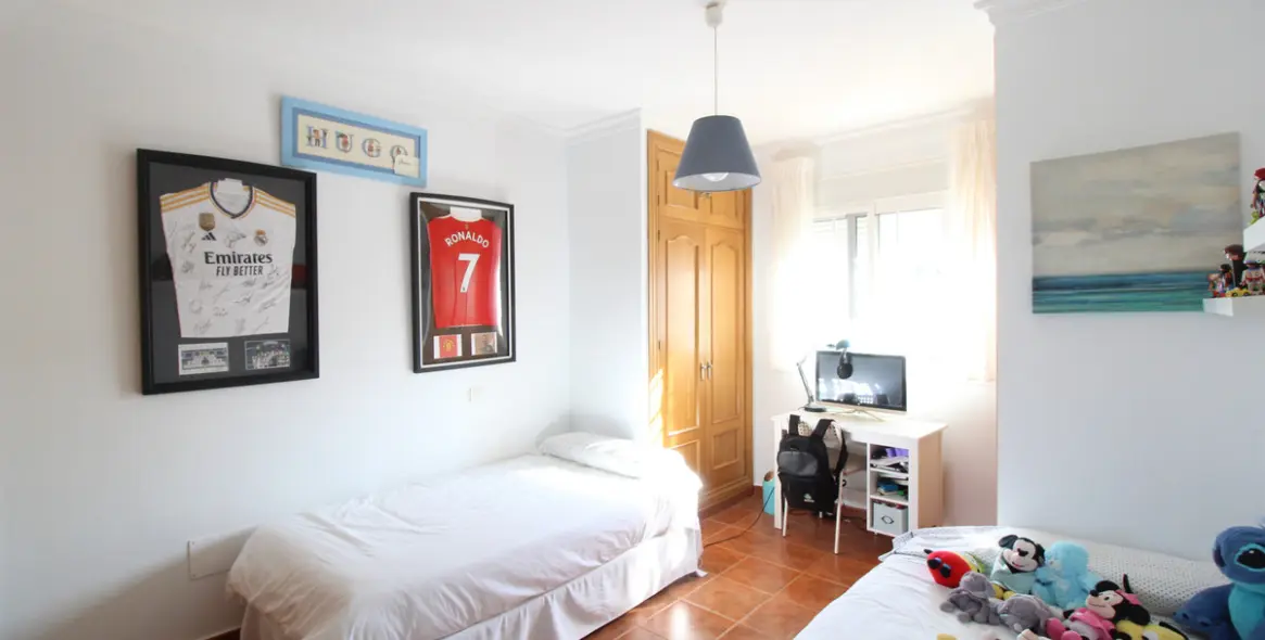 Sale of townhouse in Guadalmina Alta 11