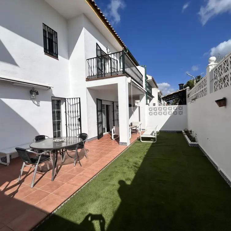 Sale of townhouse in Guadalmina Alta