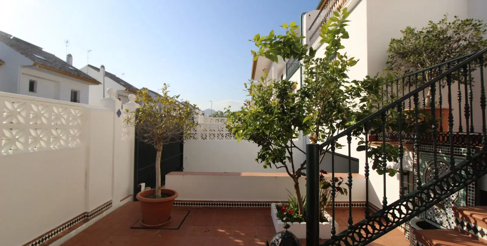 Продажа таунхауса в Guadalmina Alta 6