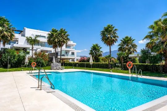 Image 1 thumb