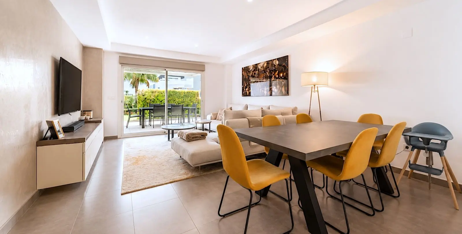 Sale of ground floor apartment in Atalaya 5
