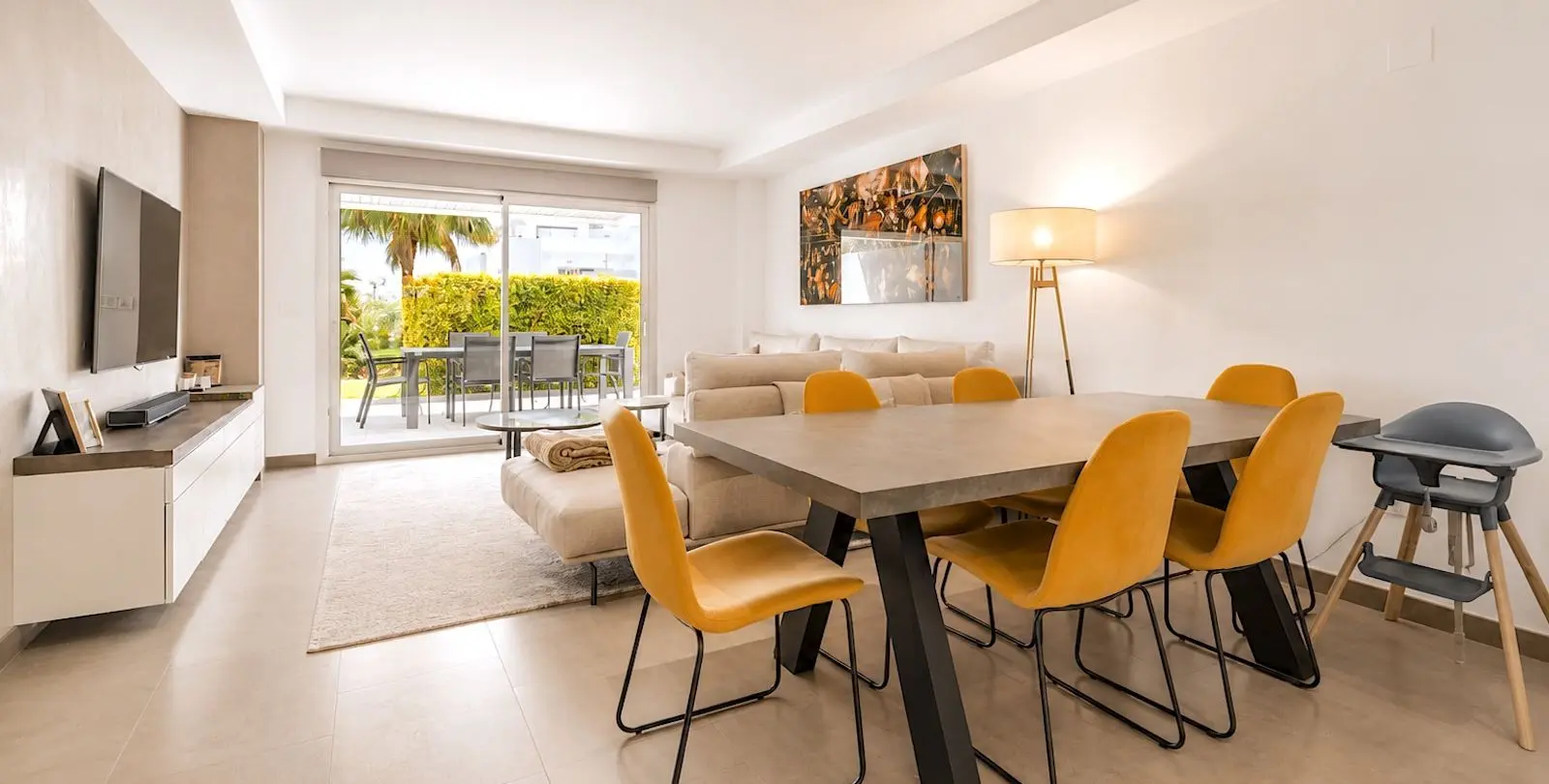 Sale of ground floor apartment in Atalaya 6