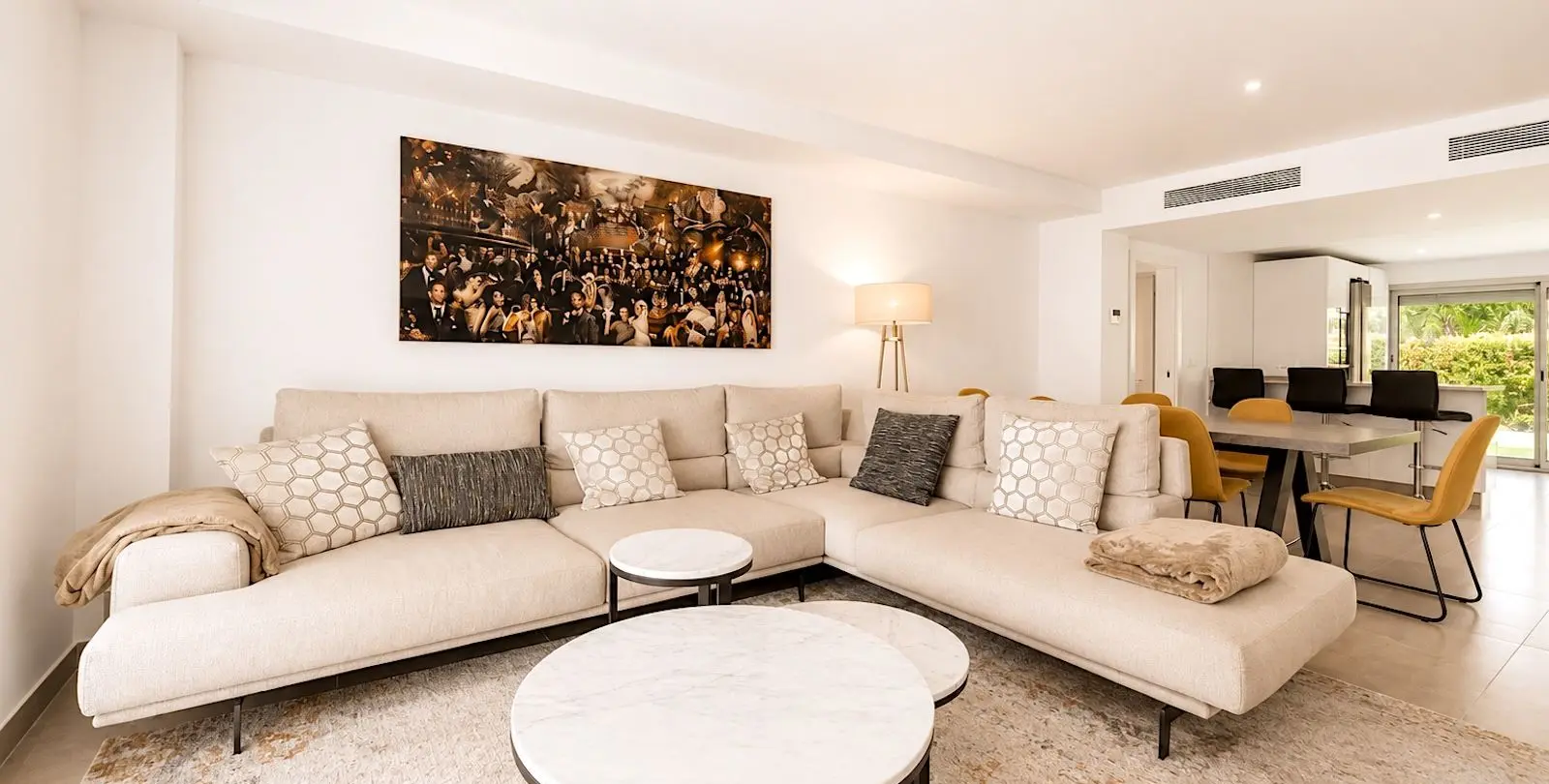 Sale of ground floor apartment in Atalaya 10