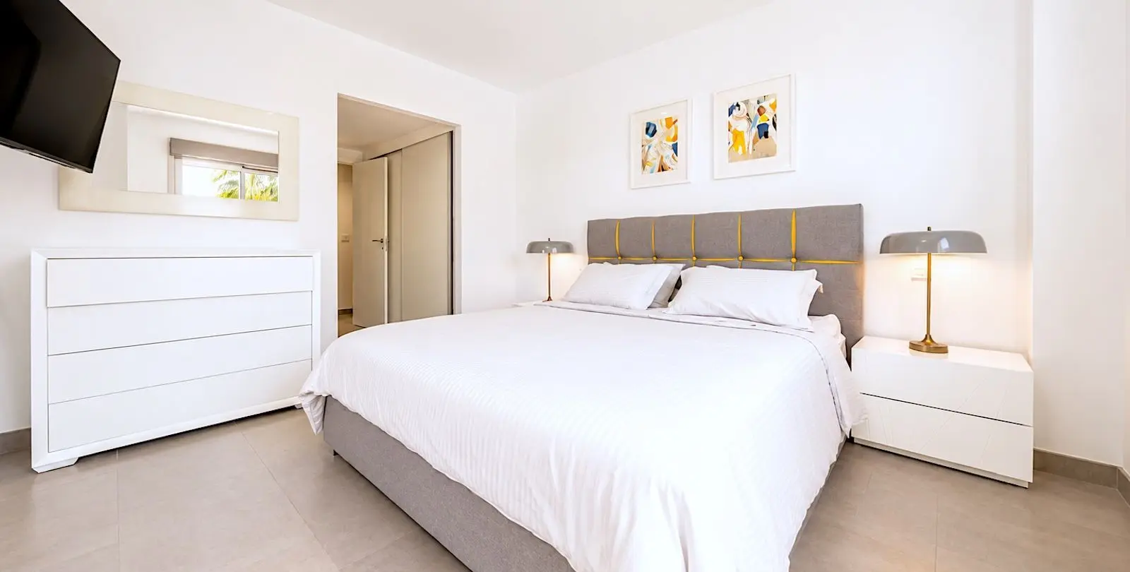 Sale of ground floor apartment in Atalaya 16