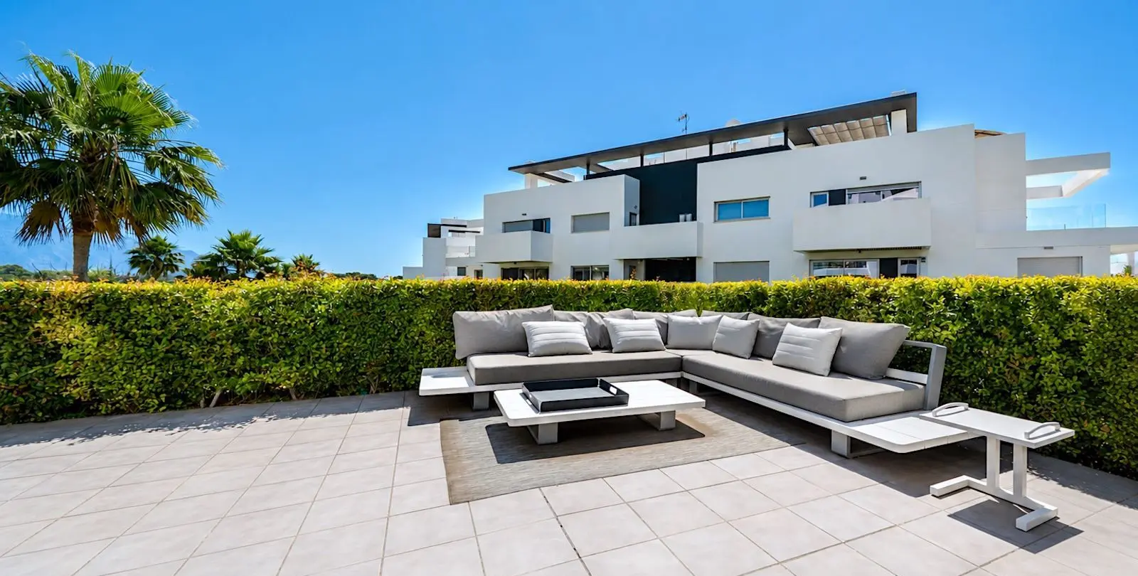 Sale of ground floor apartment in Atalaya 17