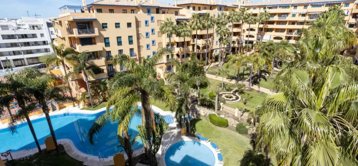Sale of penthouse in San Pedro de Alcántara 2