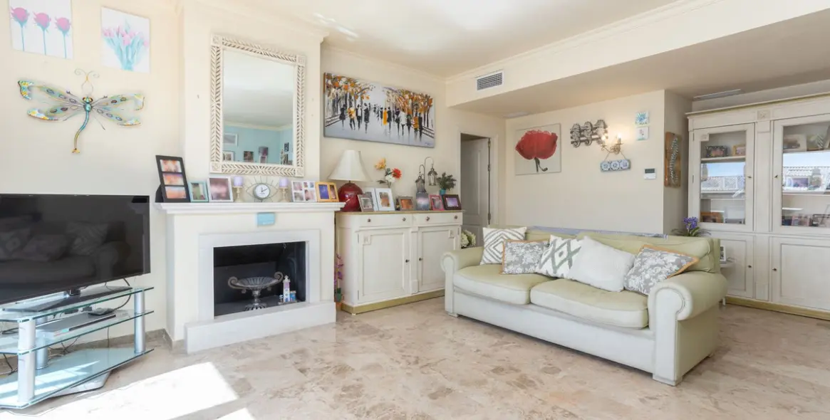 Sale of penthouse in San Pedro de Alcántara 9