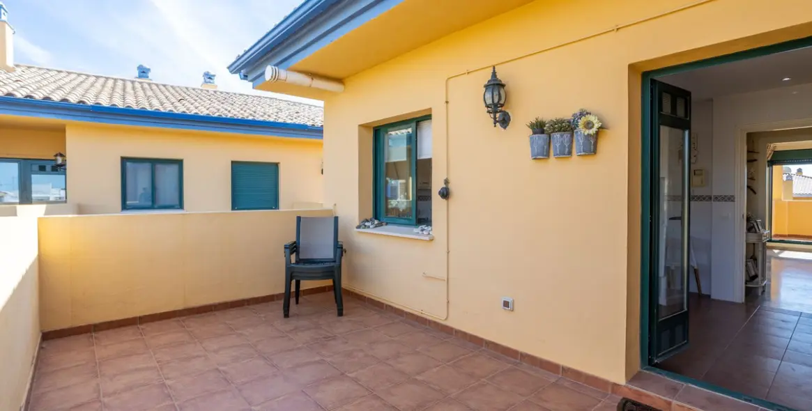 Sale of penthouse in San Pedro de Alcántara 26